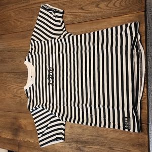 LRG t-shirt size L